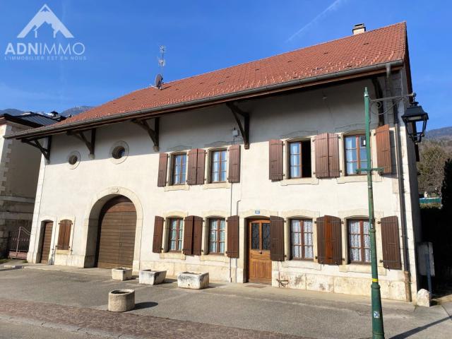MAISON 5 PIÈCES 160 M2 + GRANGE À RÉHABILITER