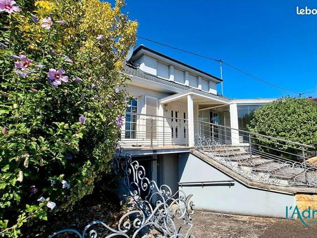 Maison 5 pièces 160 m²