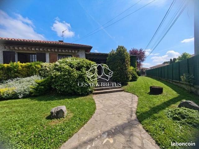 Maison 5 pièces 160 m²