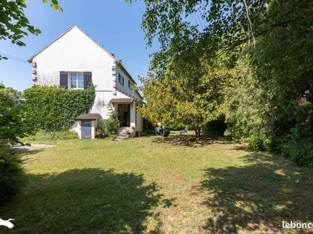 Maison 5 pièces 160 m²