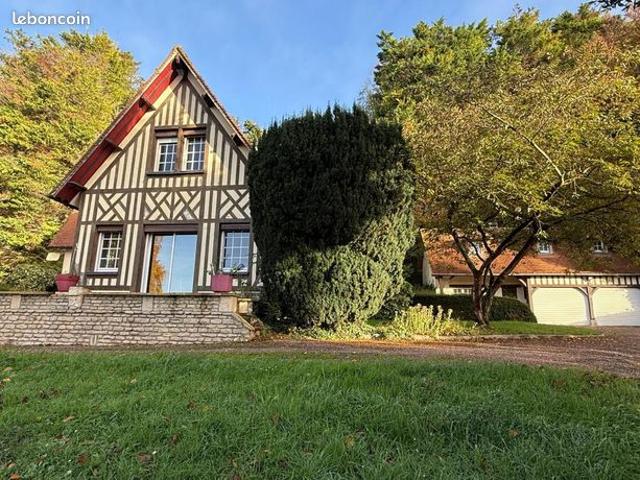 Maison 5 pièces 160 m²
