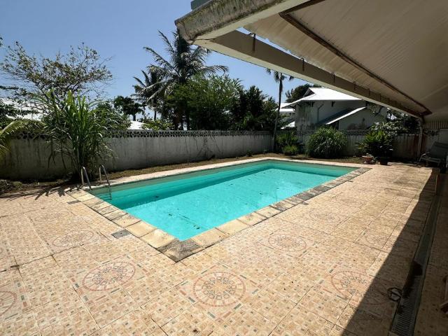 Maison 5 pièces 160 m²