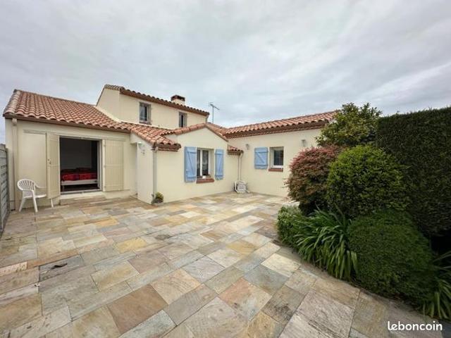 Maison 5 pièces 140 m²