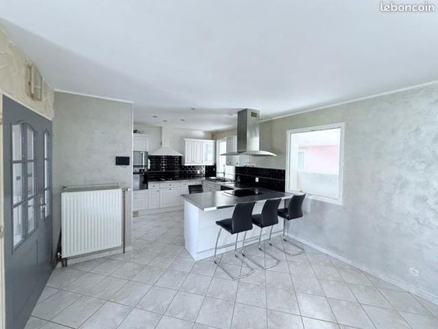 Maison 5 pièces 160 m²