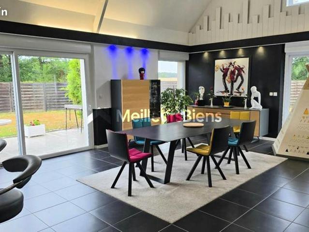 Maison 5 pièces 160 m²