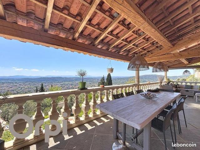 Maison 5 pièces 160 m²