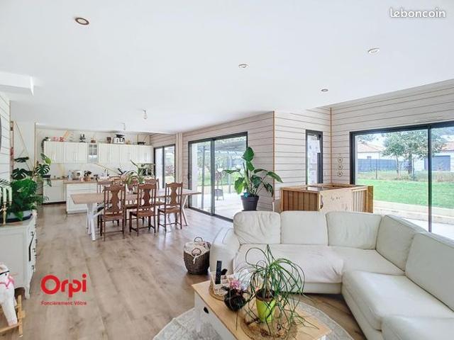 Maison 5 pièces 160 m²