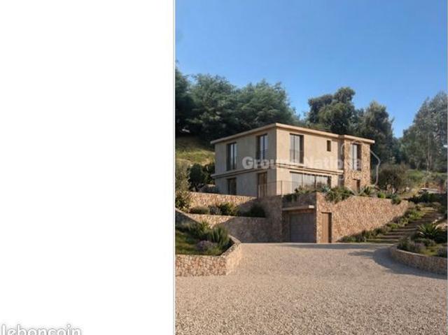 Maison 5 pièces 160 m²