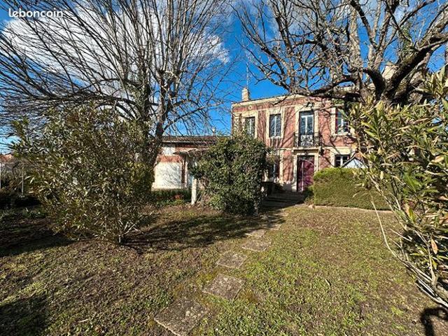 Maison 5 pièces 160 m²