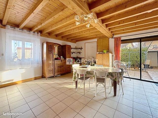 Maison 5 pièces 160 m²