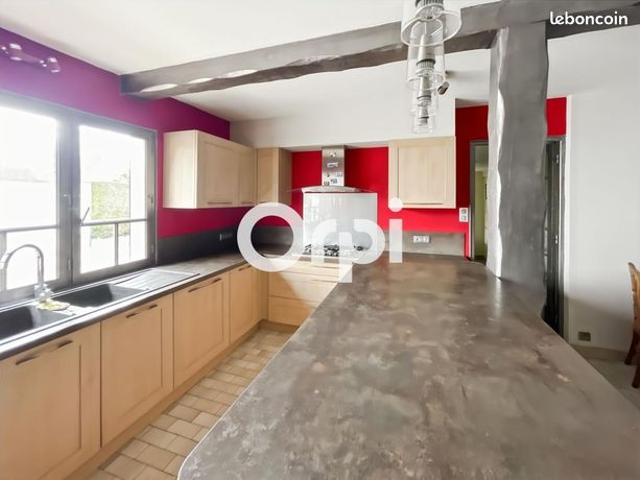 Maison 5 pièces 160 m²