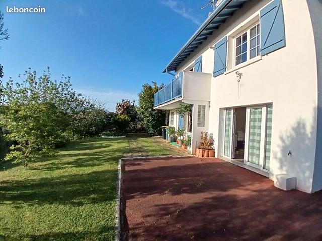 Maison 5 pièces 160 m²