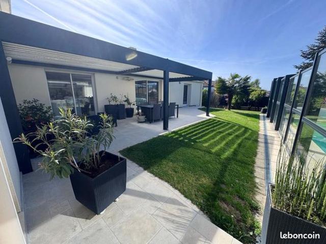 Maison 5 pièces 160 m²