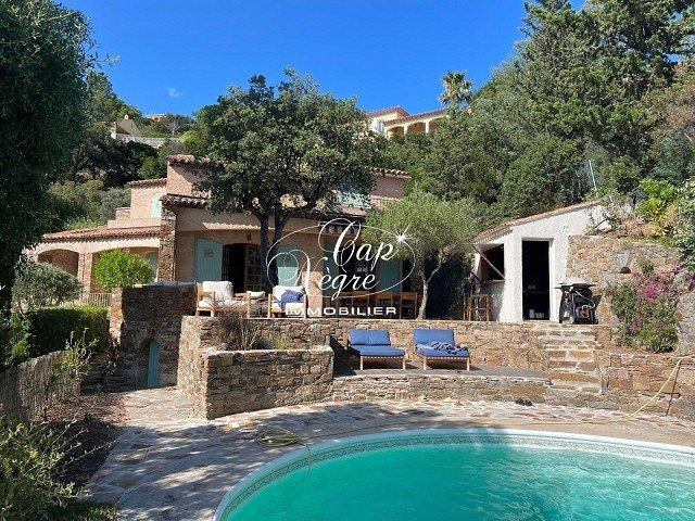 Maison 5 pièces 160 m²