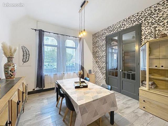 Maison 5 pièces 160 m²
