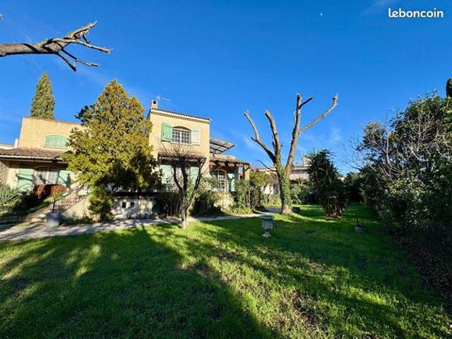 Maison 5 pièces 160 m²