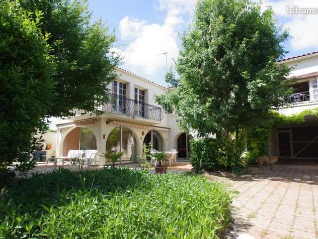 Maison 5 pièces 160 m²