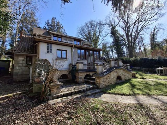 Maison 5 pièces 160 m²