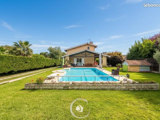 Maison 5 pièces 160 m²