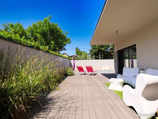 Maison 5 pièces 160 m²