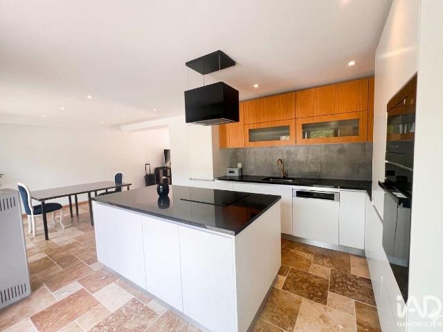 Maison 5 pièces 160 m²
