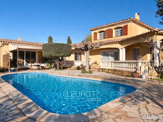 Maison 5 pièces 160 m²