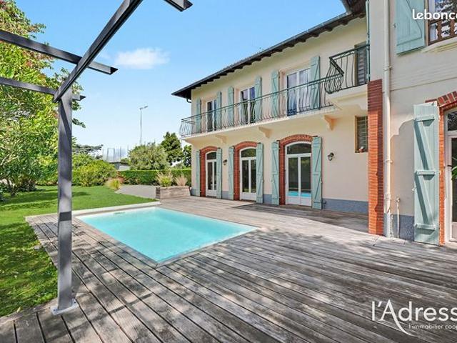 Maison 5 pièces 160 m²