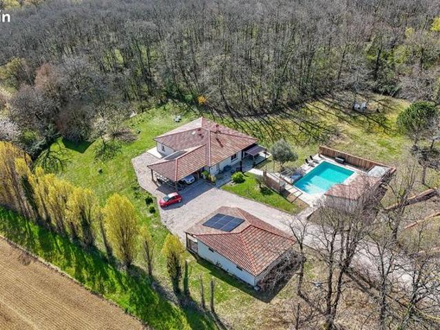 Maison 5 pièces 160 m²