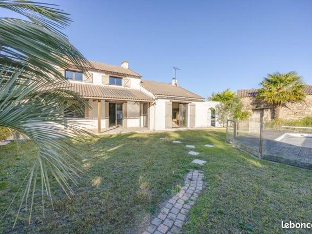 Maison 5 pièces 160 m²