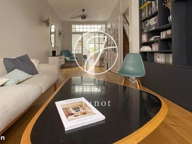 Maison 5 pièces 160 m²