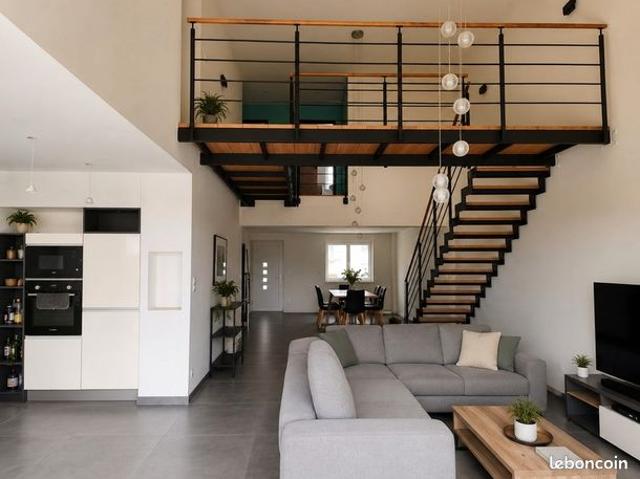 Maison 5 pièces 160 m²
