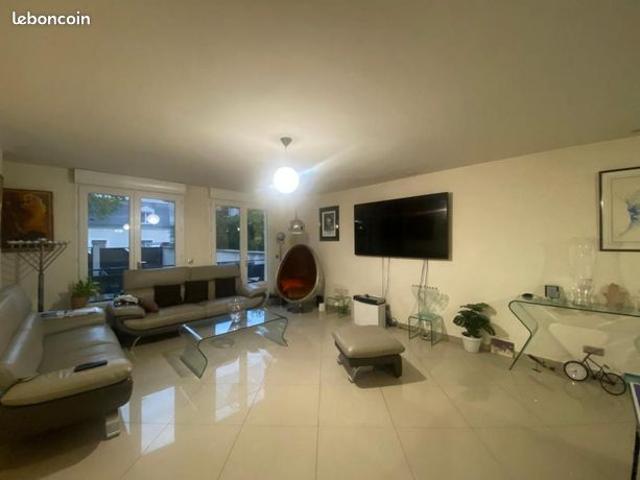 Maison 5 pièces 160 m²