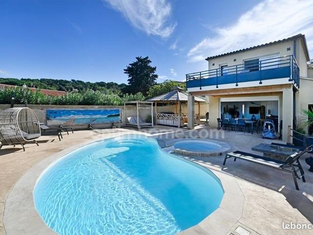 Maison 5 pièces 160 m²
