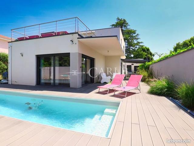 Maison 5 pièces 160 m²