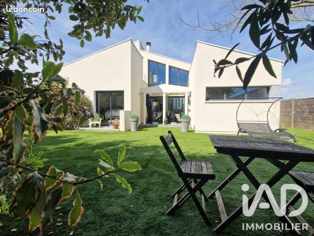 Maison 5 pièces 160 m²