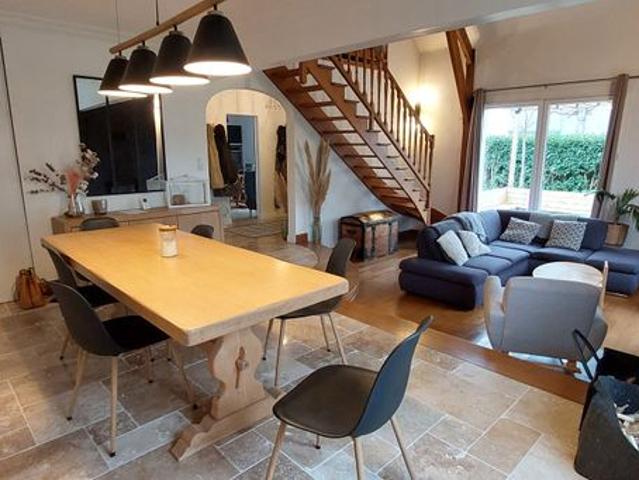 Maison 5 pièces 160 m²