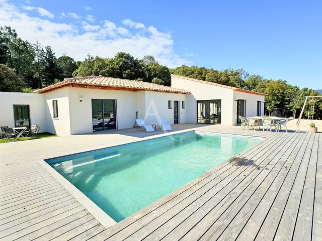Maison 5 pièces 160 m²