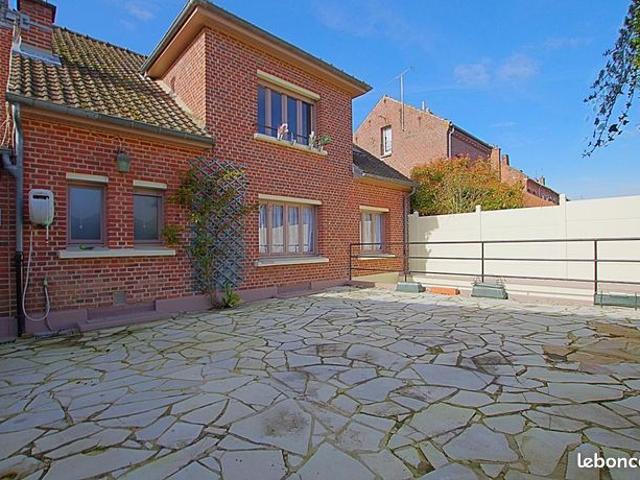 Maison 5 pièces 160 m²