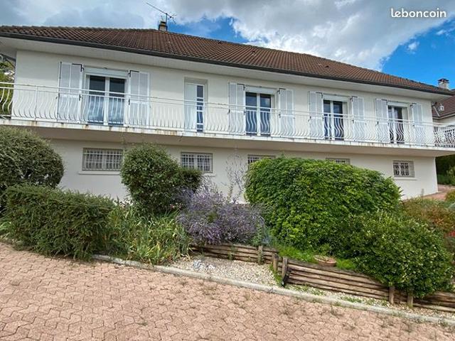 Maison 5 pièces 160 m²