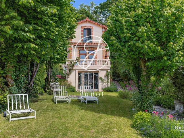 Maison 5 pièces 160 m²