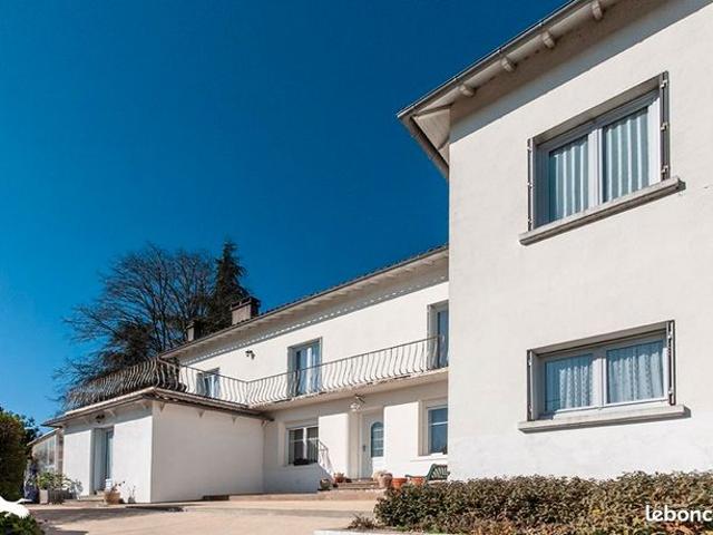 Maison 5 pièces 160 m²