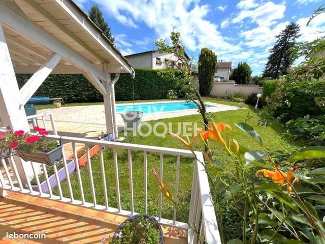 Maison 5 pièces 160 m²
