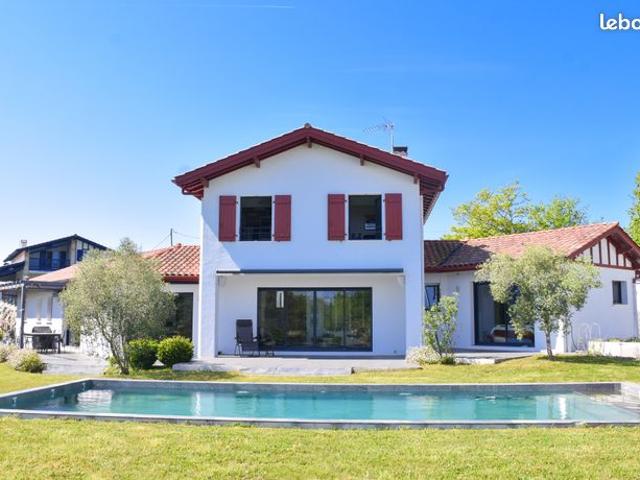 Maison 5 pièces 160 m²