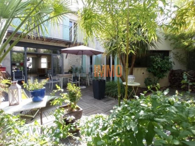 Maison 5 pièces 160 m²