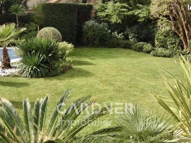 Maison 5 pièces 160 m²