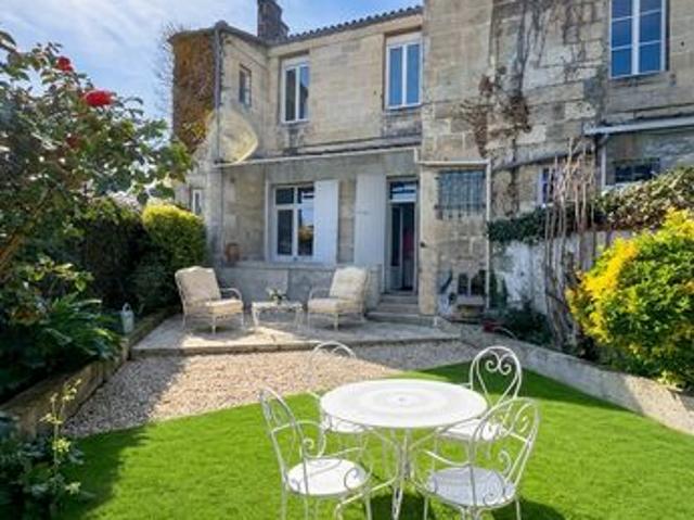 Maison 5 pièces 160 m²