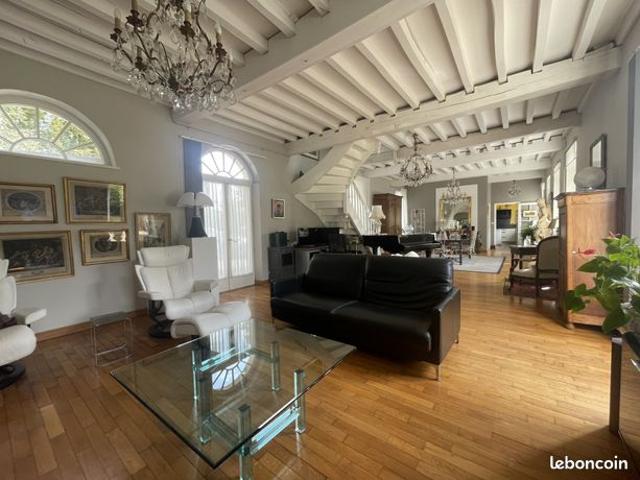 Maison 5 pièces 160 m²
