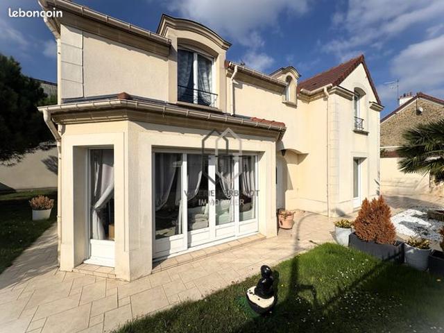 Maison 5 pièces 160 m²
