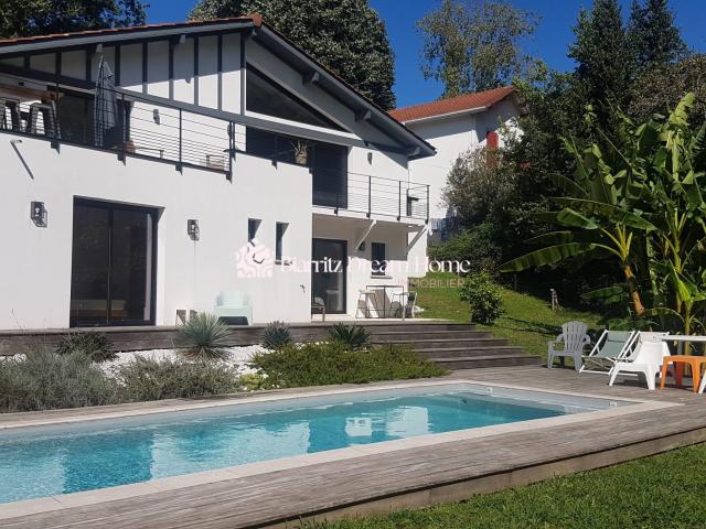 Maison 5 pièces 160 m²