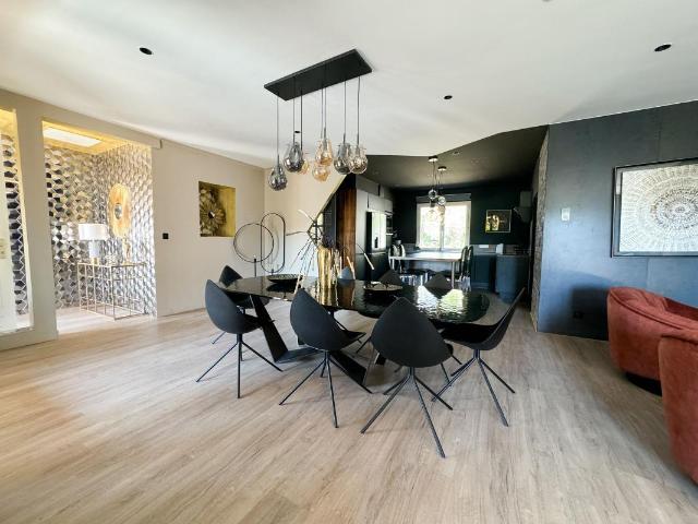 Maison 5 pièces 160 m²